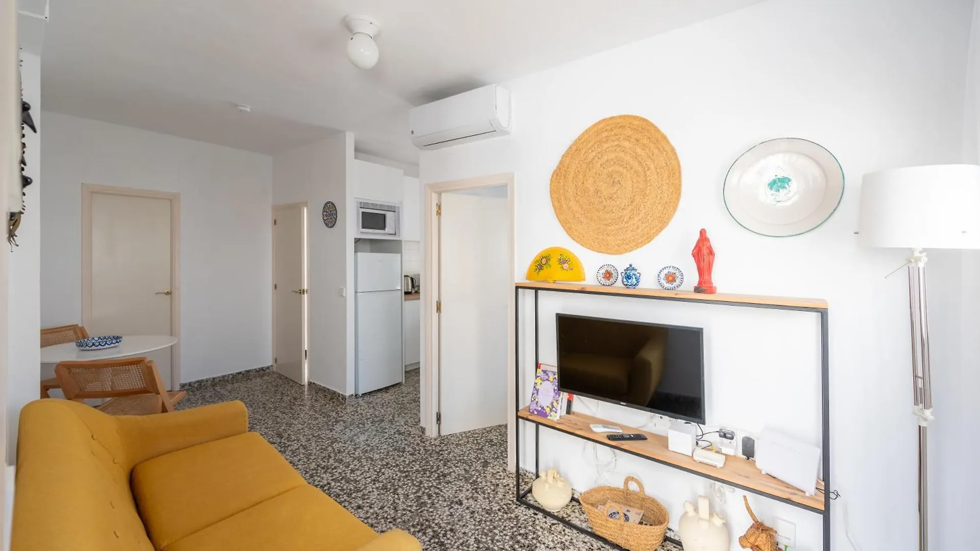 בנאלמדנה Tradicional Apartamento Central De 2 Camas Dobles ספרד