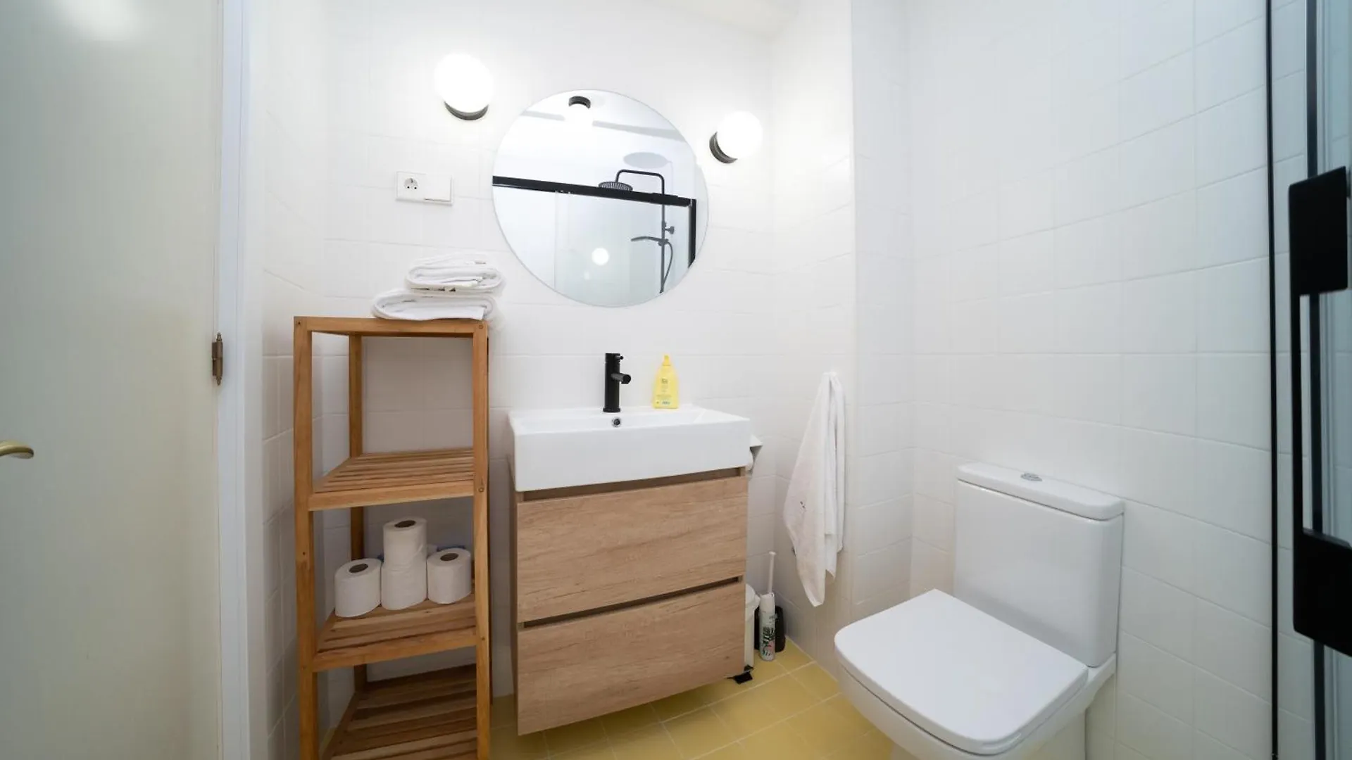Tradicional Apartamento Central De 2 Camas Dobles Benalmadena Spain